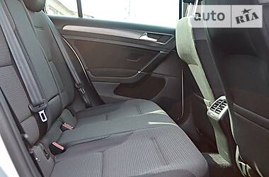 Універсал Volkswagen Golf 2014 в 