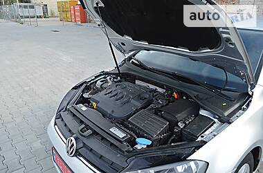 Універсал Volkswagen Golf 2014 в 