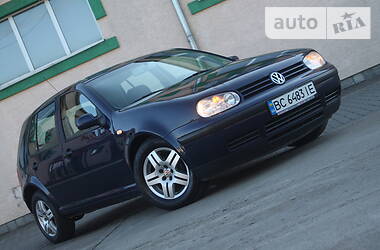 Хетчбек Volkswagen Golf 2002 в Стрию