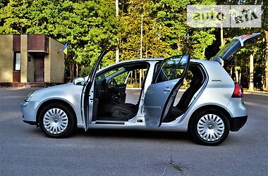 Хетчбек Volkswagen Golf 2007 в 
