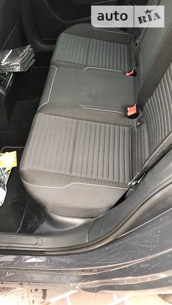 Универсал Volkswagen Golf 2014 в Киеве