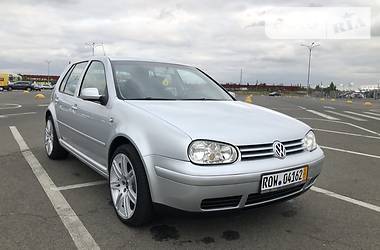 Хэтчбек Volkswagen Golf 2003 в Киеве