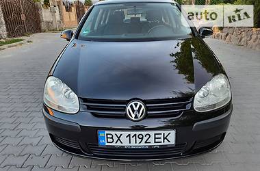 Хетчбек Volkswagen Golf 2005 в Хмельницькому