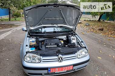 Хэтчбек Volkswagen Golf 2000 в Полтаве