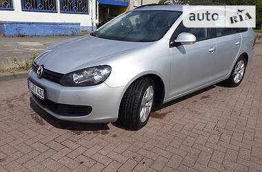 Універсал Volkswagen Golf 2010 в Житомирі