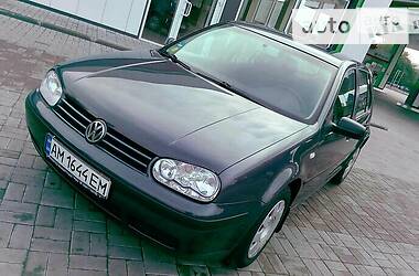 Хетчбек Volkswagen Golf 2003 в Слов'янську