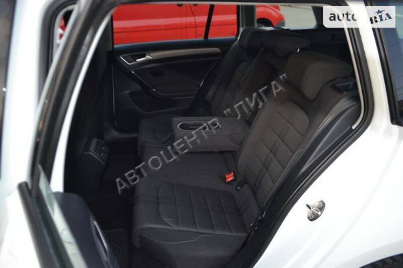 Универсал Volkswagen Golf 2015 в Хмельницком