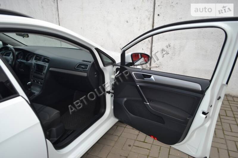 Универсал Volkswagen Golf 2015 в Хмельницком