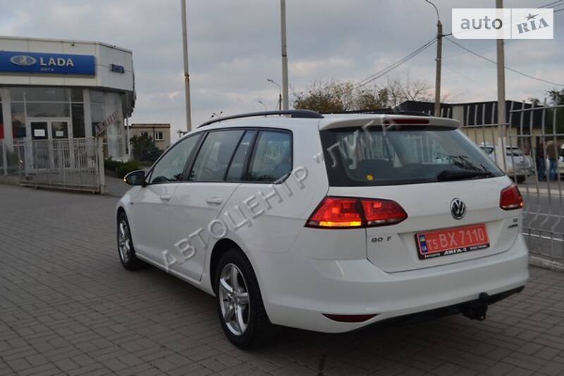 Универсал Volkswagen Golf 2015 в Хмельницком