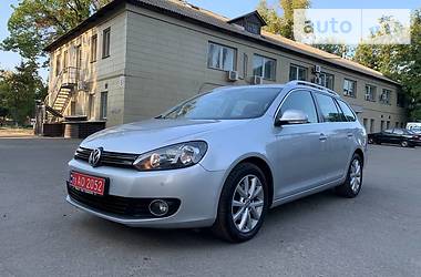 Универсал Volkswagen Golf 2011 в Киеве