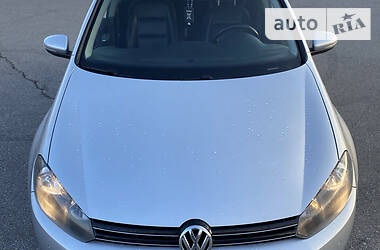 Хетчбек Volkswagen Golf 2009 в 
