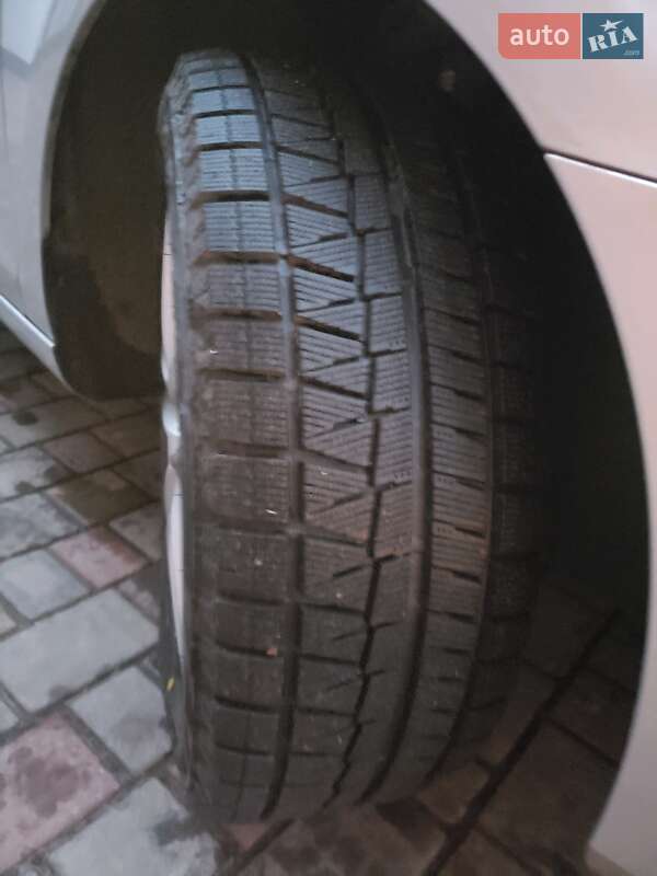 Хэтчбек Volkswagen Golf 2009 в Харькове