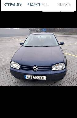 Хэтчбек Volkswagen Golf 2002 в Виннице