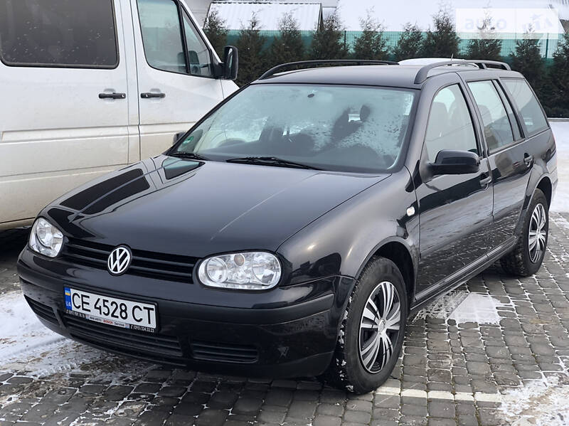 Универсал Volkswagen Golf 2000 в Черновцах