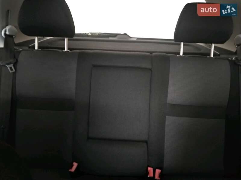 Хетчбек Volkswagen Golf 2001 в Івано-Франківську