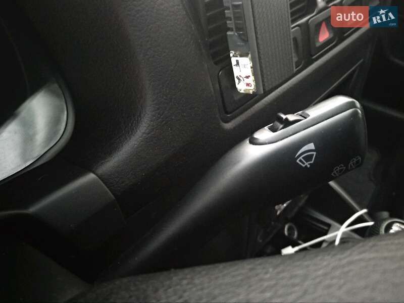 Хетчбек Volkswagen Golf 2001 в Івано-Франківську