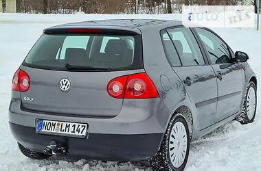 Хэтчбек Volkswagen Golf 2005 в Самборе