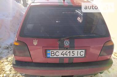 Хэтчбек Volkswagen Golf 1995 в Новояворовске
