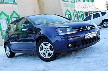 Хэтчбек Volkswagen Golf 2008 в Стрые