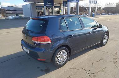 Хэтчбек Volkswagen Golf 2009 в Сумах