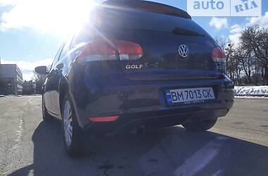 Хэтчбек Volkswagen Golf 2009 в Сумах