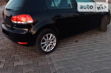 Хетчбек Volkswagen Golf 2009 в 