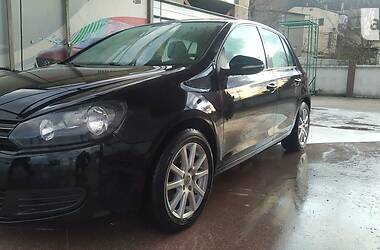 Хетчбек Volkswagen Golf 2009 в 