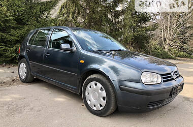 Хэтчбек Volkswagen Golf 2000 в Черкассах