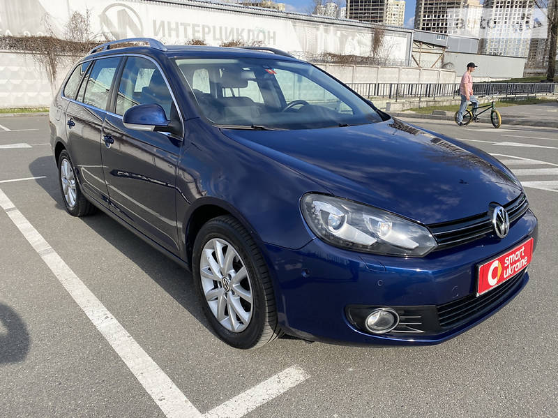 Универсал Volkswagen Golf 2012 в Киеве