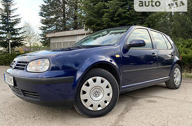 Хэтчбек Volkswagen Golf 2001 в Дрогобыче