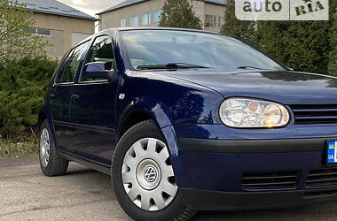 Хэтчбек Volkswagen Golf 2001 в Дрогобыче