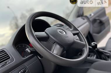 Хетчбек Volkswagen Golf 2005 в Трускавці