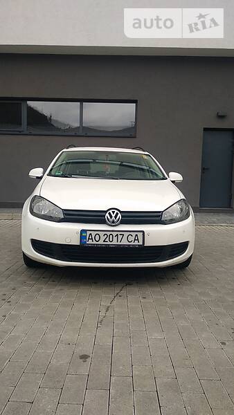 Универсал Volkswagen Golf 2013 в Мукачево