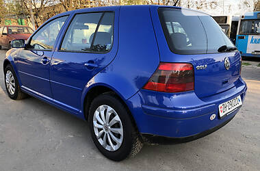 Хэтчбек Volkswagen Golf 2003 в Львове