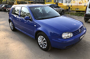 Хэтчбек Volkswagen Golf 2003 в Львове