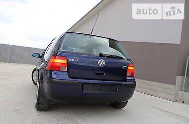 Хэтчбек Volkswagen Golf 2002 в Дрогобыче