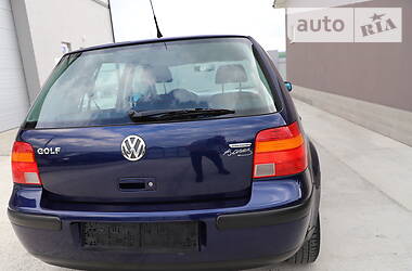 Хэтчбек Volkswagen Golf 2002 в Дрогобыче