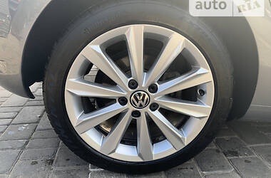 Хетчбек Volkswagen Golf 2011 в Луцьку