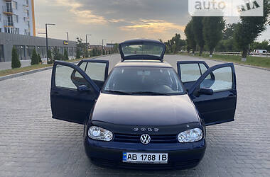 Хэтчбек Volkswagen Golf 2000 в Виннице