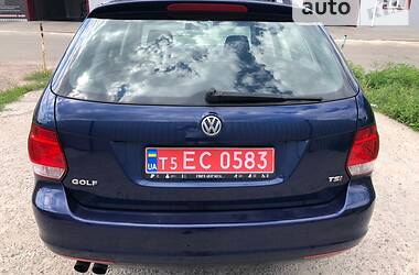 Універсал Volkswagen Golf 2010 в Сумах