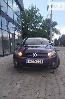 Универсал Volkswagen Golf 2010 в 