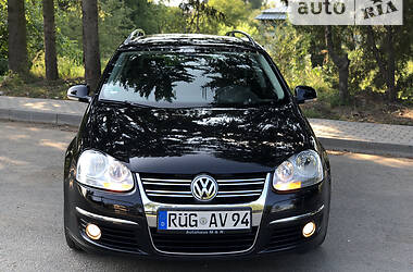 Универсал Volkswagen Golf 2008 в Самборе