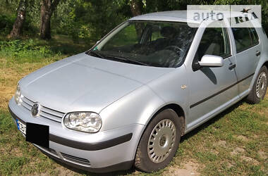 Хетчбек Volkswagen Golf 2000 в Чернігові