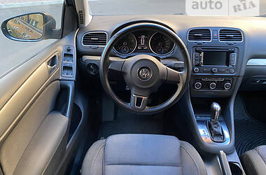 Хетчбек Volkswagen Golf 2013 в Києві