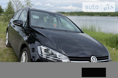 Универсал Volkswagen Golf 2015 в Житомире