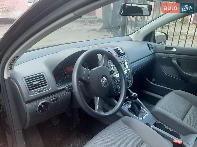 Хэтчбек Volkswagen Golf 2006 в Ананьеве фото 9 Хэтчбек Volkswagen Golf 2006 в Ананьеве