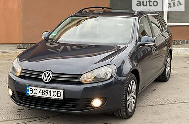 Универсал Volkswagen Golf 2010 в 