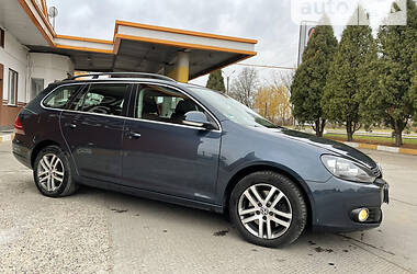 Универсал Volkswagen Golf 2010 в 