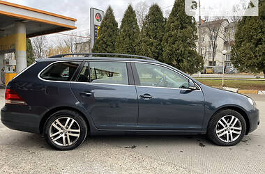 Универсал Volkswagen Golf 2010 в 