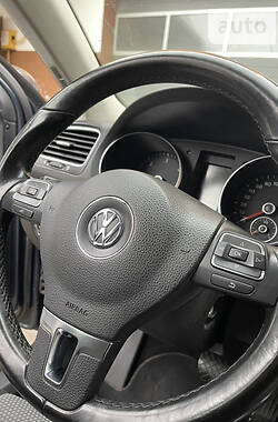 Универсал Volkswagen Golf 2010 в 